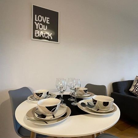 Stunning 2-Bed Apartment In Bristol With Parking Экстерьер фото